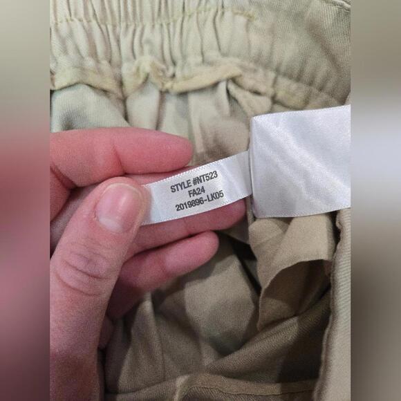 Madewell Pull-On Straight Pants in Drapey Twill - Picture 7 of 7